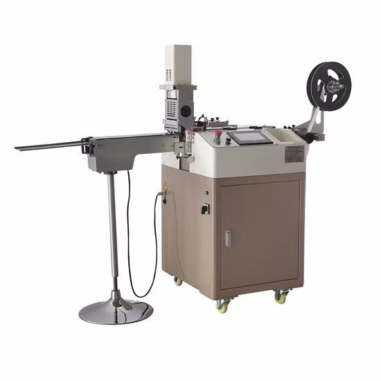 Ultrasonic Cutting Machine for Garments Fabric Label